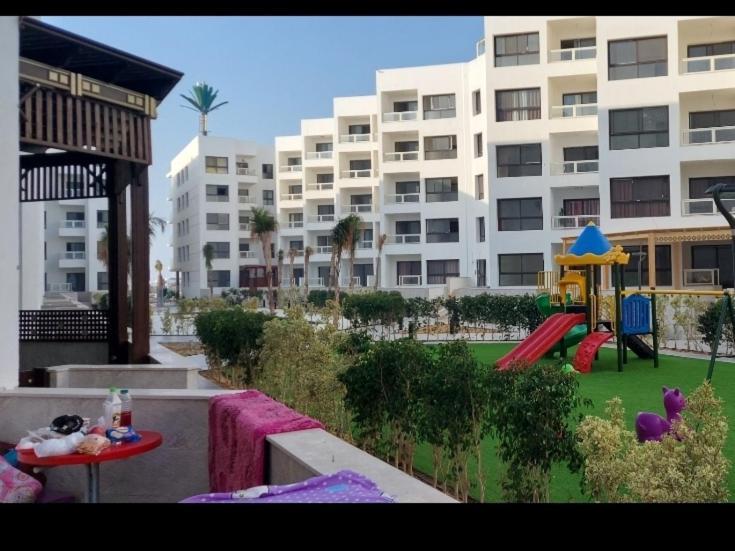 شاليه فندقي أرضي بحديقه خاصه في منتجع بورتوسعيد 'Ezbet Shalabi el-Rudi Exterior foto